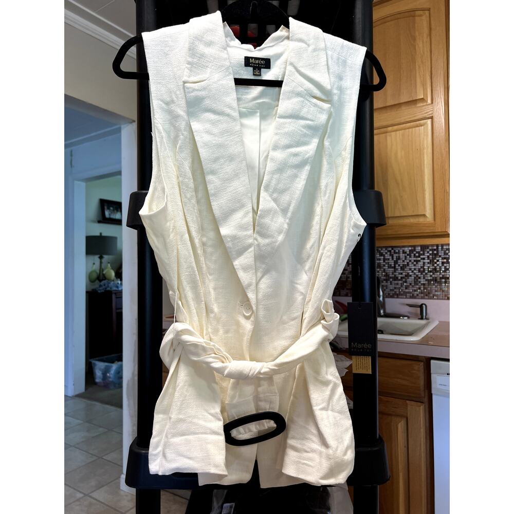 Maree white linen/rayon buttoned vest with belt, sz 14, NWT $29